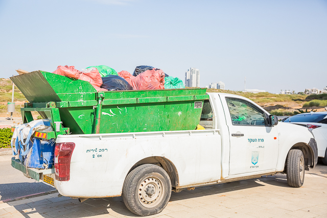 רכב שירות באגף חזות העיר